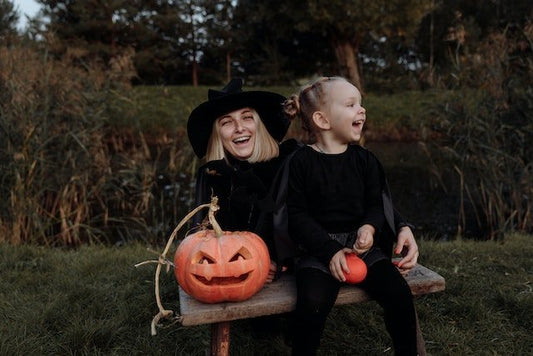 7 Smart Tips for How to Do Your Child's First Trick-or-Treat - ANB BABY