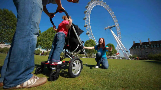 The Lascal BuggyBoard Maxi vs. Mini: Which Is Best For You? - ANB BABY