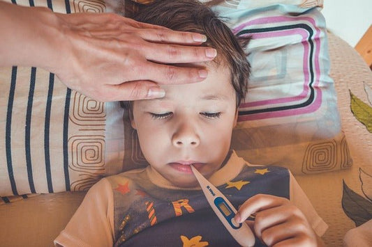 Tips for How to Fight Your Child's Fever (and What You Should Avoid) - ANB BABY