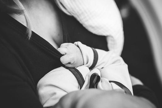 10 Smart Tips for a Successful Road Trip While Breastfeeding - ANB Baby