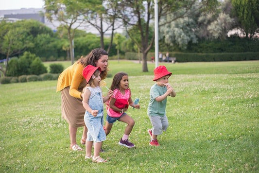 9 Helpful Ways to Make Time for Bonding With Your Kids - ANB BABY