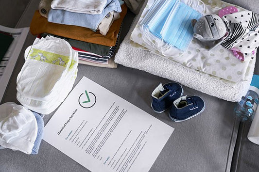 A Hospital Bag Checklist for Mom and Baby - ANB Baby