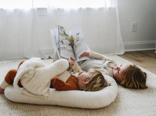 A Soothing Extra Hand: the Snuggle Me Organic Bare Lounger - ANB BABY