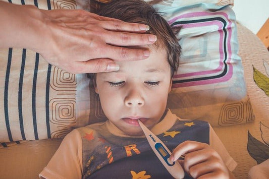 Tips for How to Fight Your Child's Fever (and What You Should Avoid) - ANB Baby