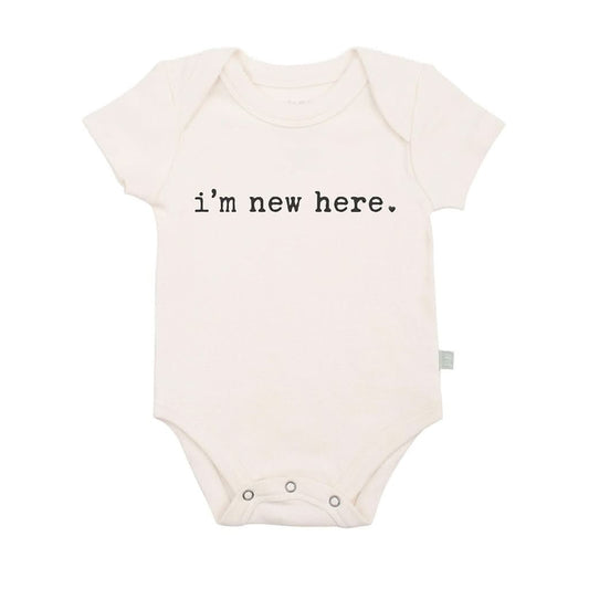Finn-&-Emma-Short-Sleeve-Graphic-Bodysuit---I'm-New-Here_1- ANB Baby