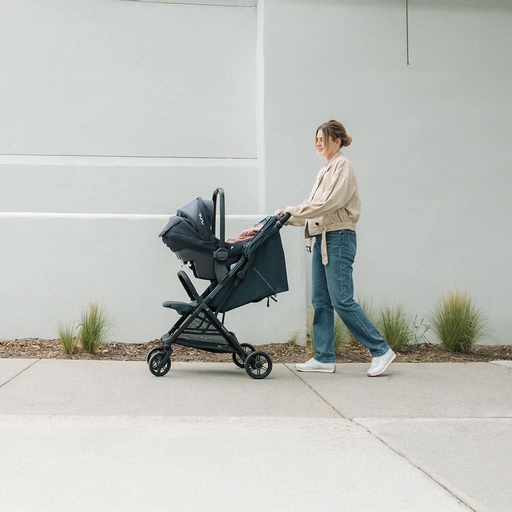 collapsible stroller into car seat Inglesina