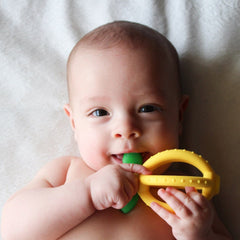 Itzy-Ritzy-Bitzy-Biter--Lemon-Drop_3 -  ANB Baby