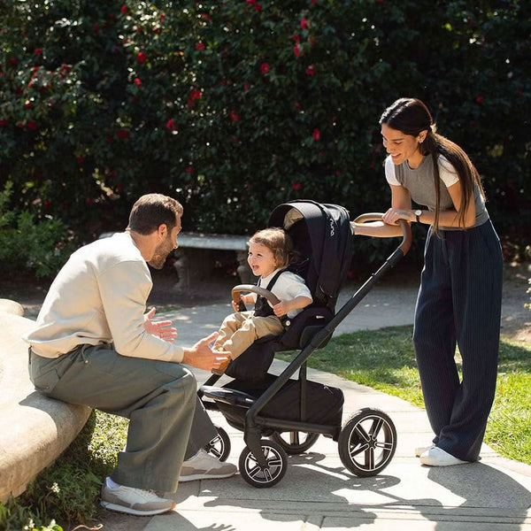 One Stroller That Adapts to Every Stage