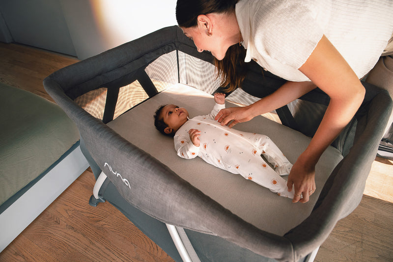 NUNA SENA Aire with new Zip-off Bassinet + Changer