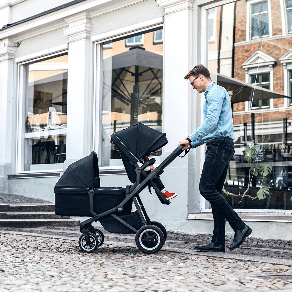 THULE-Sleek-Bassinet-For-Stroller_8 - ANB Baby