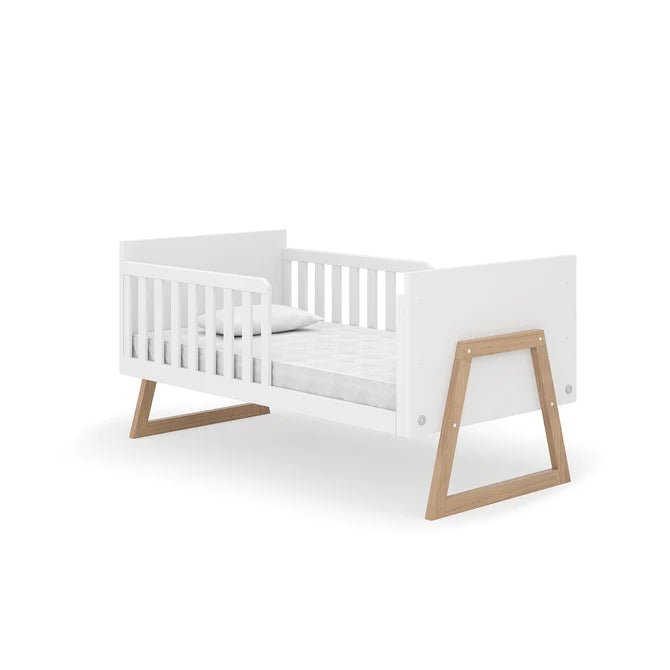 DaDaDa Domino 2-in-1 Convertible Crib, White, -- ANB Baby