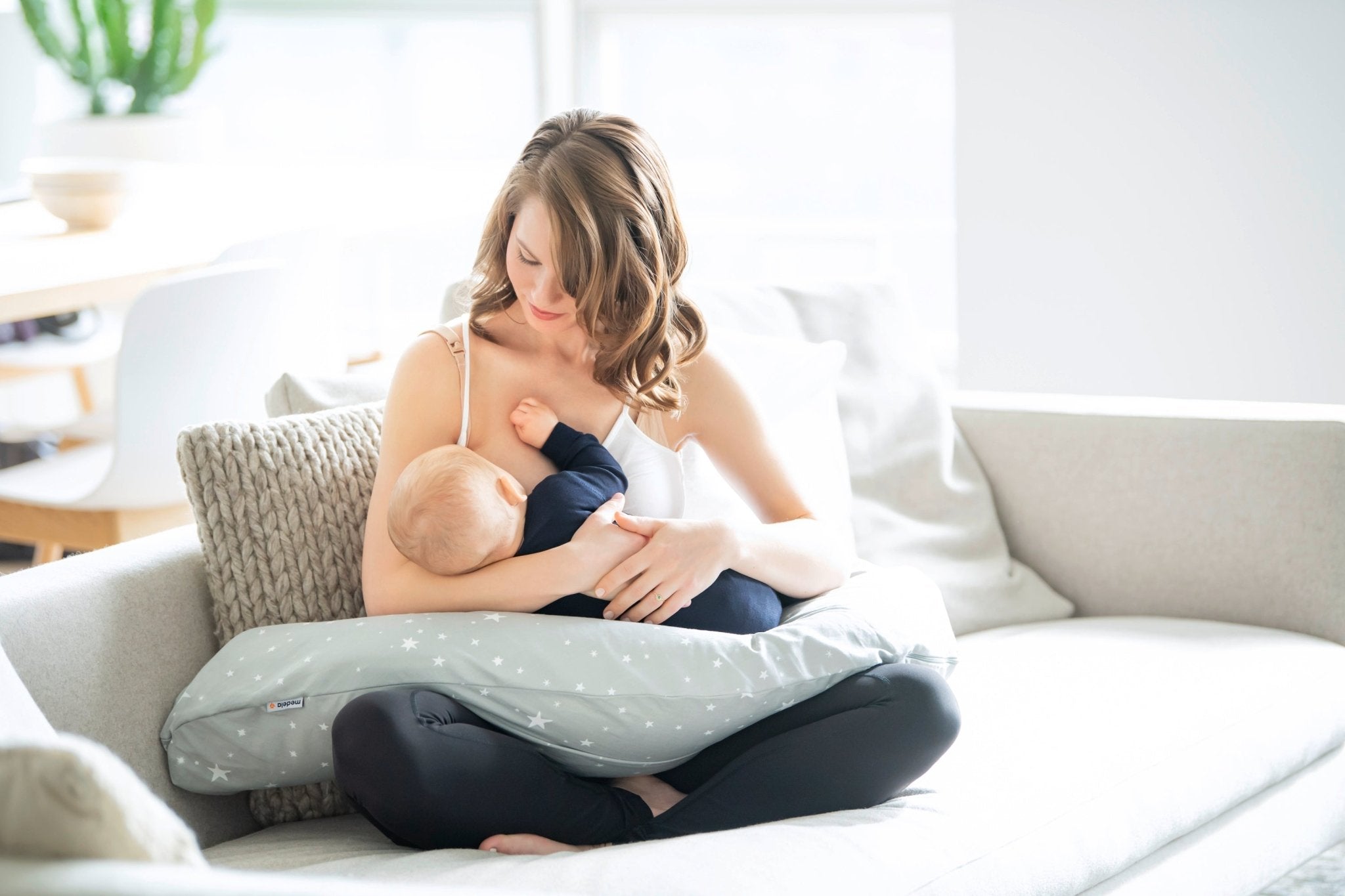 Medela Maternity and Nursing Pillow - ANB Baby -$50 - $75
