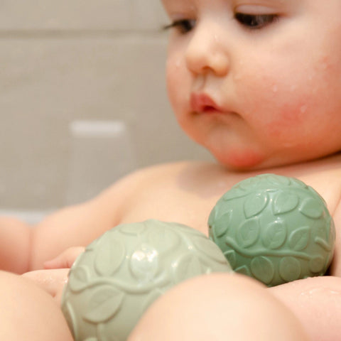 Natruba Rubber Leaf Sensory Ball Set - ANB Baby -bath toy