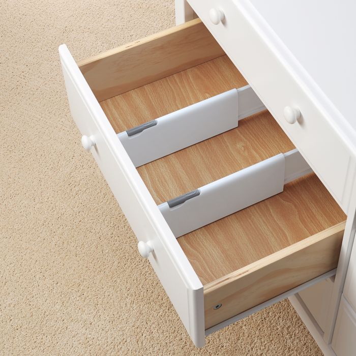 https://www.anbbaby.com/cdn/shop/products/oxo-tot-good-grips-expandable-dresser-drawer-divider-2-pack-690335.jpg?v=1659028544