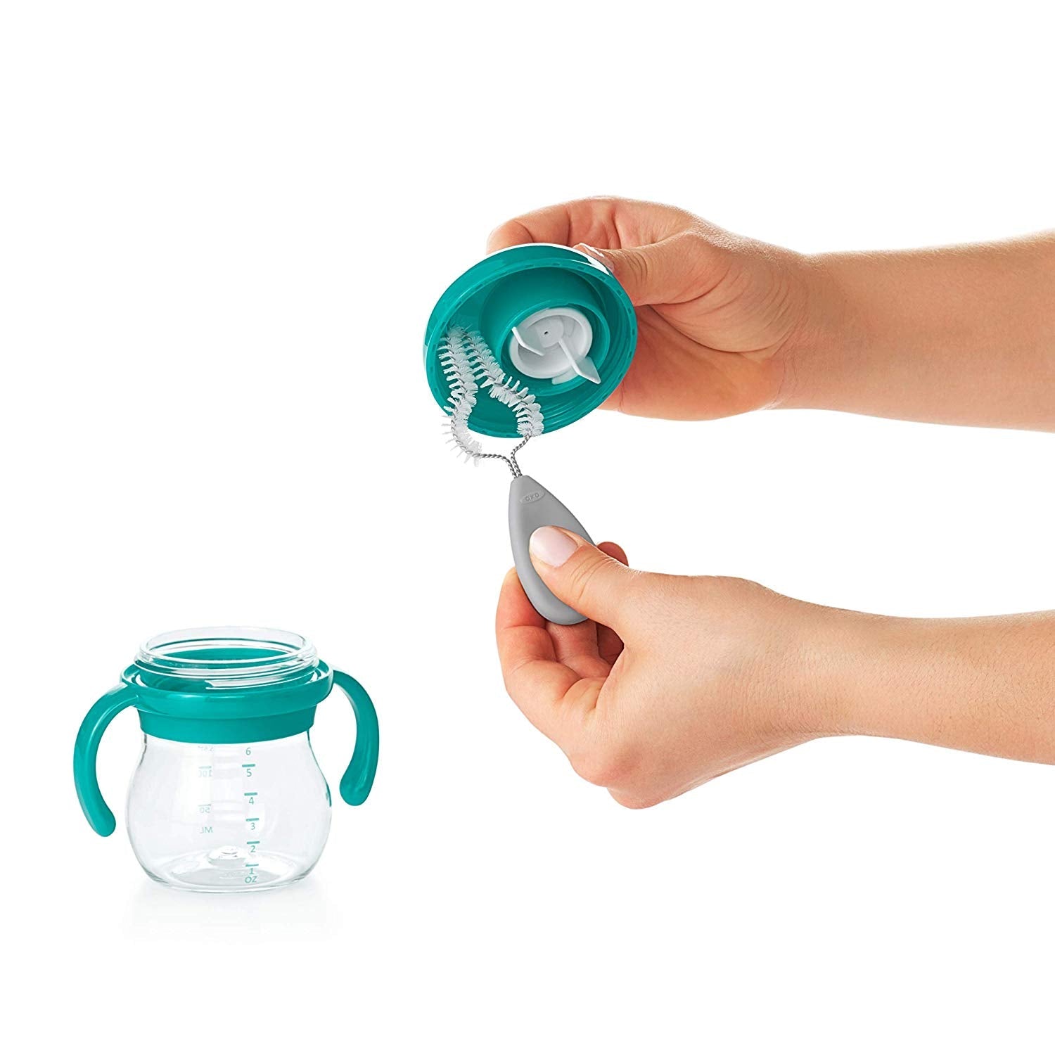 https://www.anbbaby.com/cdn/shop/products/oxo-tot-water-bottle-and-straw-cup-cleaning-set-with-stand-gray-387701.jpg?v=1641431390